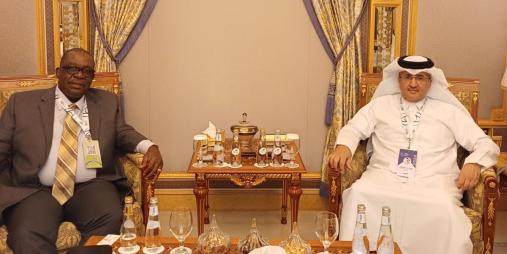 DG Julius Dennis, Jr. and Mr. Mohammed Faleh Alhajri, Acting President of Civil Aviation of the State of Qatar